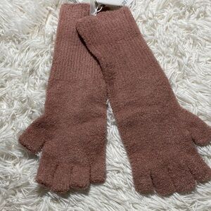 Barefoot Dreams Cozy Chic Fingerless Gloves Terra Pink L /XL NWT